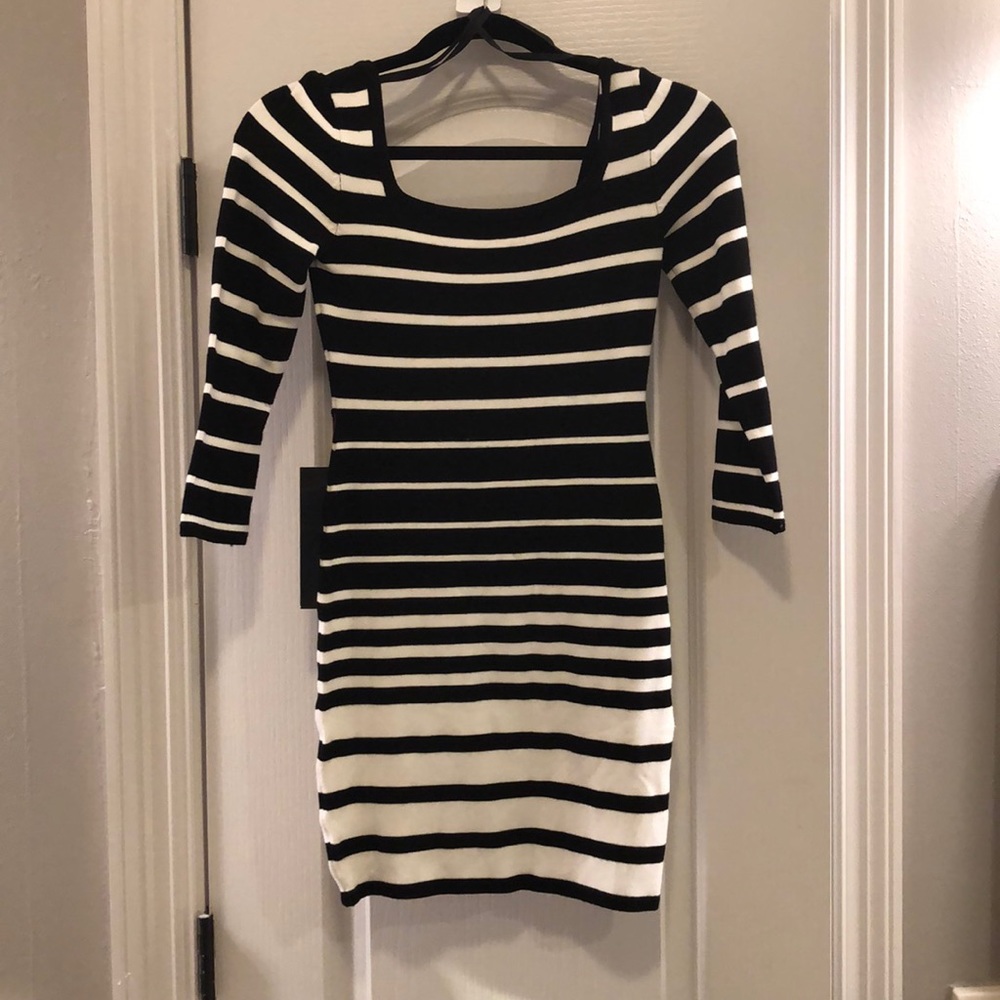 bebe NWT 3/4 sleeve black/white dress, Small